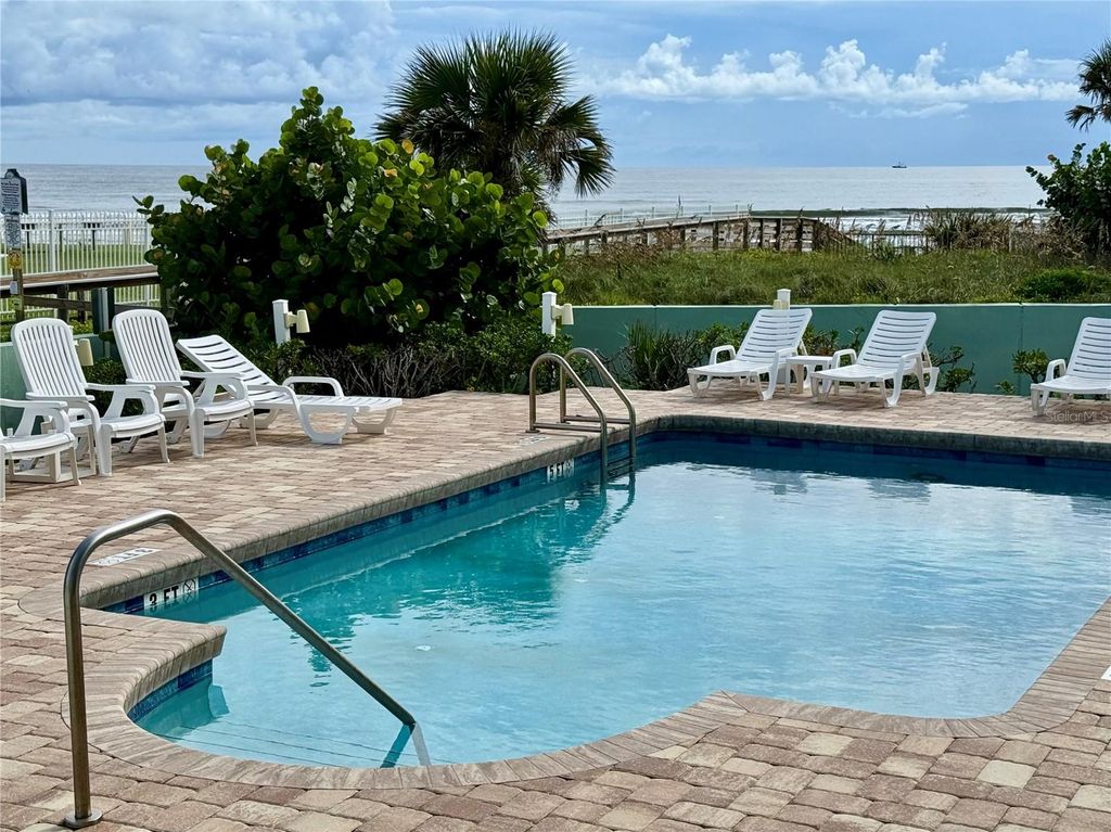 Image 62 of property listing at 423 S ATLANTIC AVENUE 102, New Smyrna Beach, FL 32169