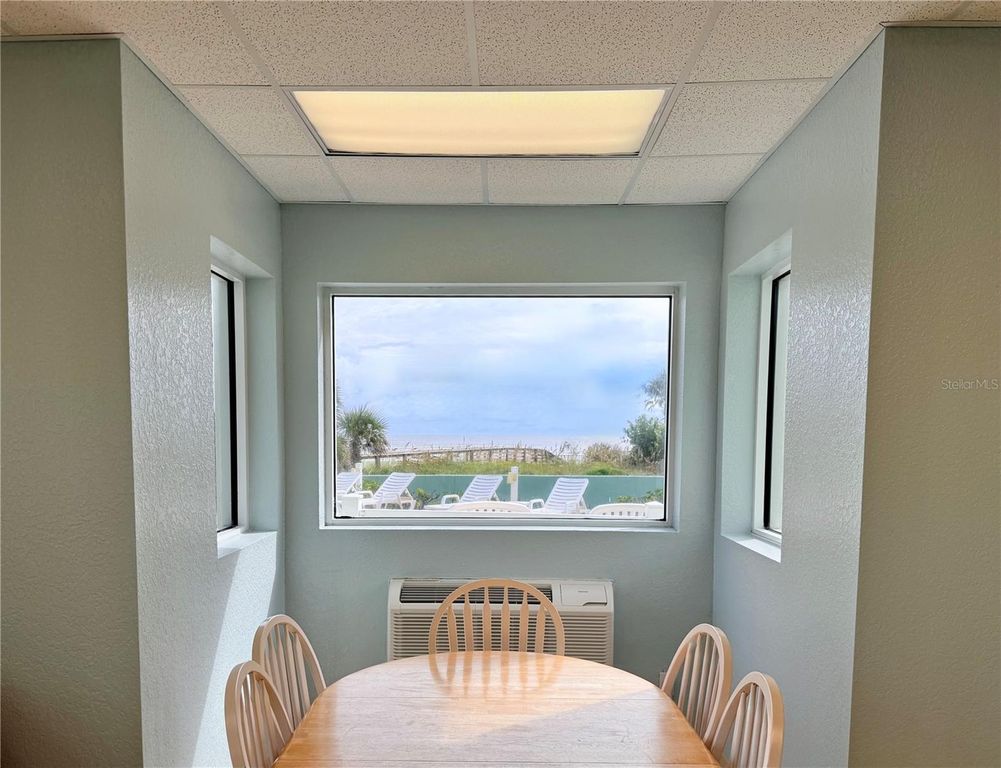 Image 65 of property listing at 423 S ATLANTIC AVENUE 102, New Smyrna Beach, FL 32169