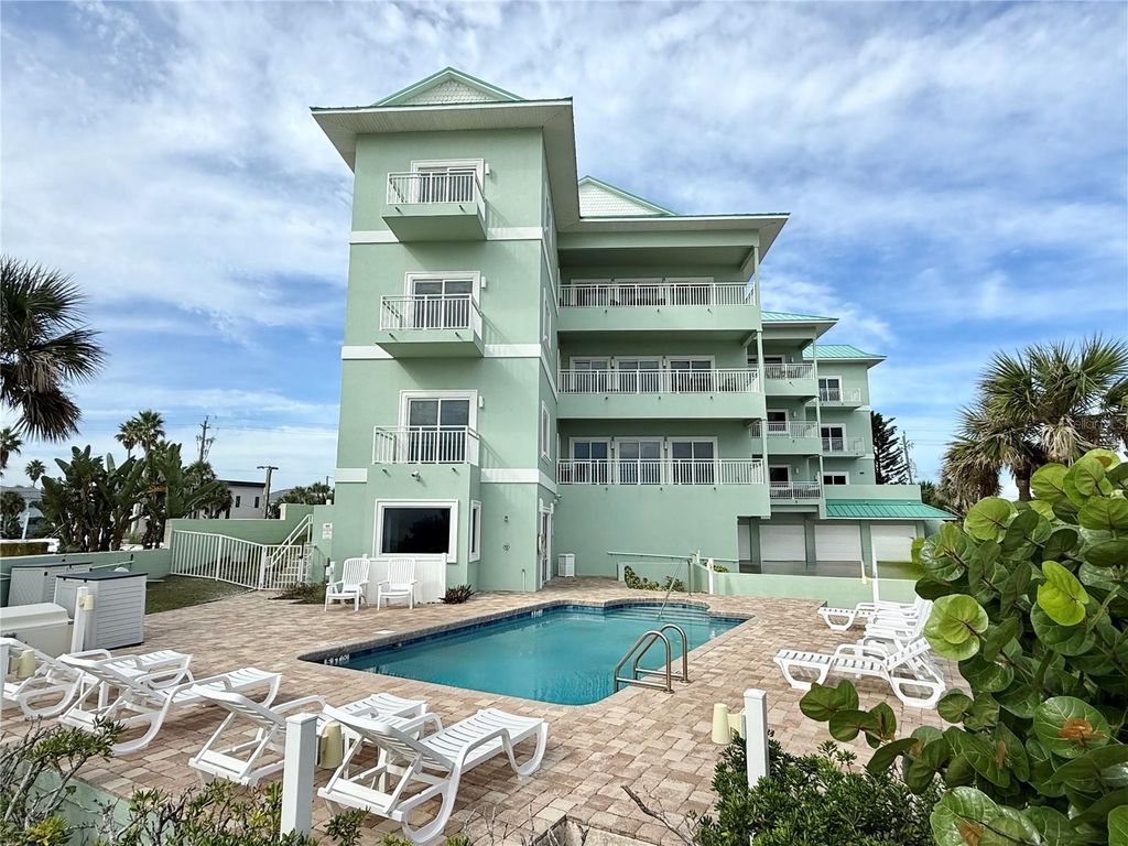 Image 68 of property listing at 423 S ATLANTIC AVENUE 102, New Smyrna Beach, FL 32169