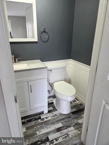 619 HESSIAN AVE, National Park, NJ 08063