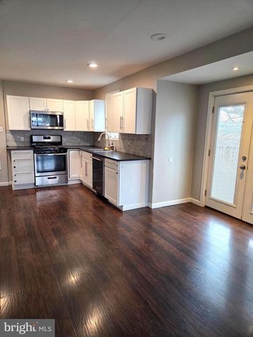 619 HESSIAN AVE, National Park, NJ 08063