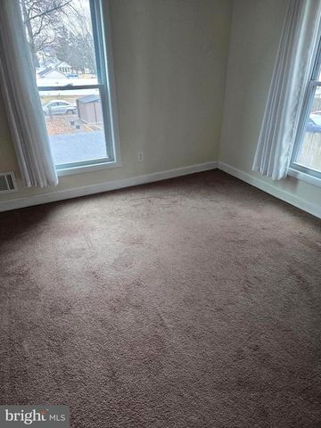 619 HESSIAN AVE, National Park, NJ 08063