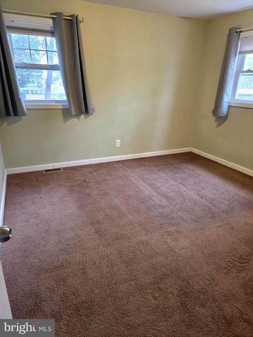 619 HESSIAN AVE, National Park, NJ 08063