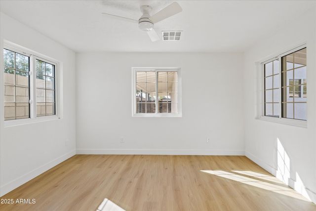 2241 N RICHLAND Street, Phoenix, AZ 85006