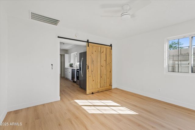 2241 N RICHLAND Street, Phoenix, AZ 85006