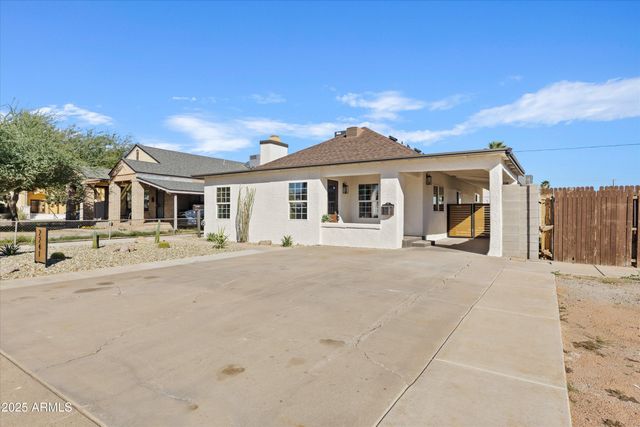 2241 N RICHLAND Street, Phoenix, AZ 85006