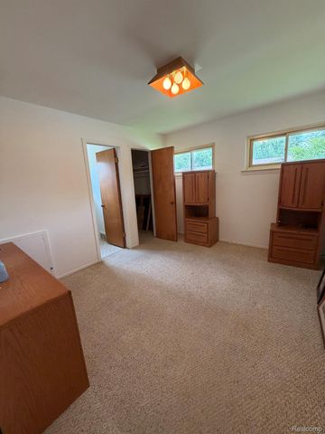 23739 Lakewood Street, St. Clair Shores, MI 48082