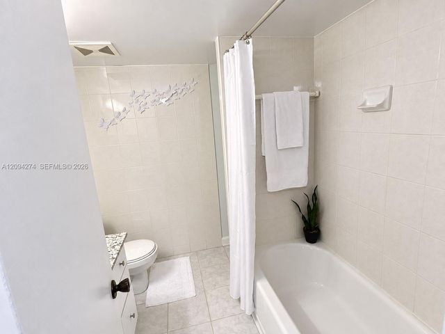 10425 SW 112th Avenue 220, Miami, FL 33176