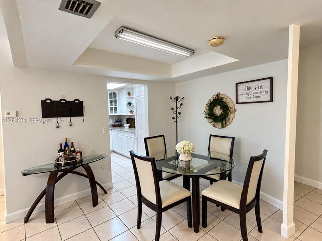 10425 SW 112th Avenue 220, Miami, FL 33176