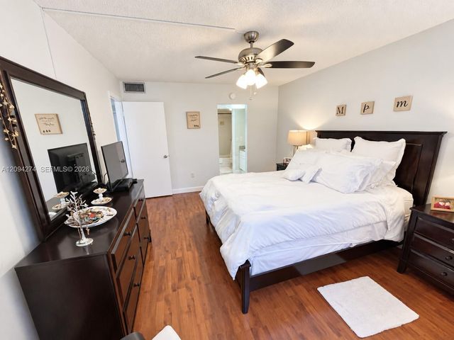 10425 SW 112th Avenue 220, Miami, FL 33176