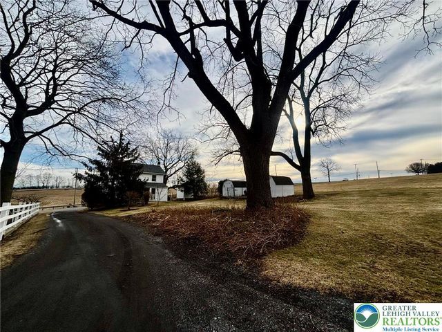 6024 Front Street, Easton, PA 18040