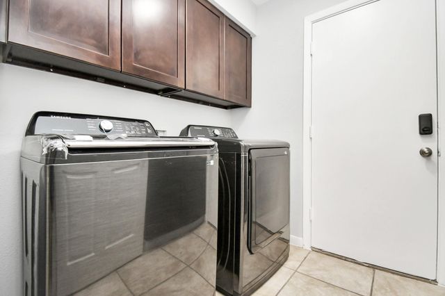 409 E Fair Harbor Lane, Houston, TX 77079