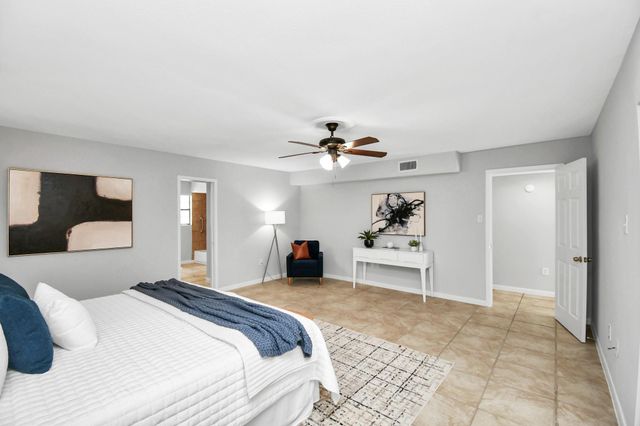 409 E Fair Harbor Lane, Houston, TX 77079