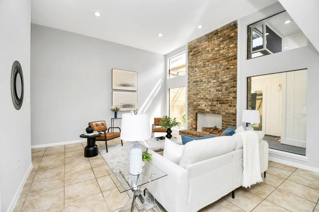 409 E Fair Harbor Lane, Houston, TX 77079