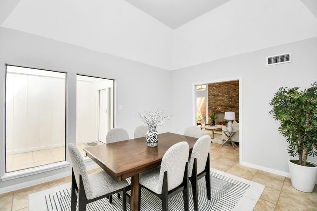 409 E Fair Harbor Lane, Houston, TX 77079