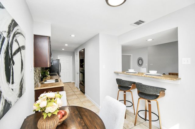 409 E Fair Harbor Lane, Houston, TX 77079