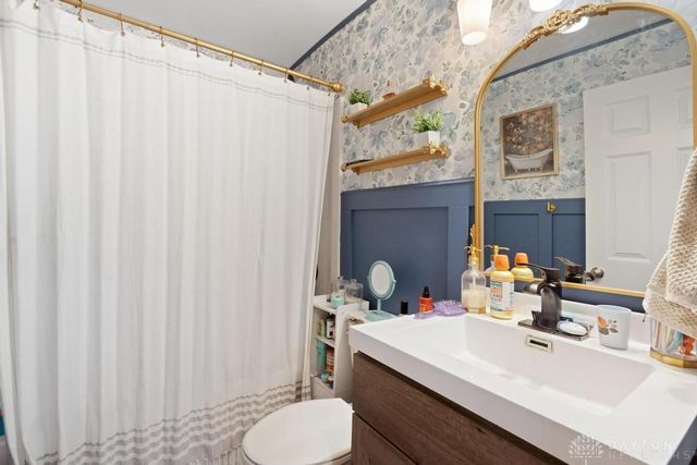 2225 Sheffield Street, Middletown, OH 45044