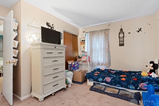 2225 Sheffield Street, Middletown, OH 45044