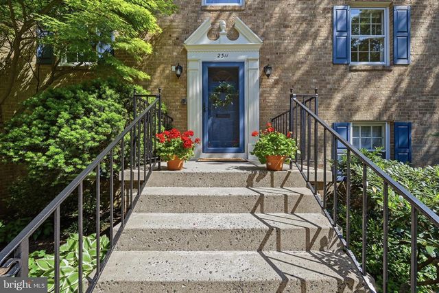 2311 N GLEBE RD, Arlington, VA 22207