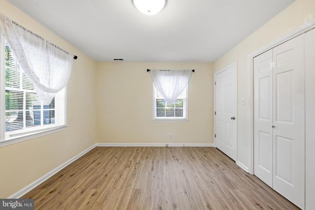2311 N GLEBE RD, Arlington, VA 22207