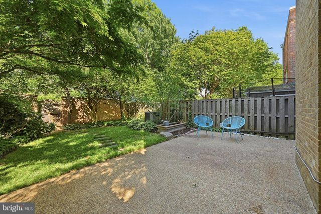 2311 N GLEBE RD, Arlington, VA 22207