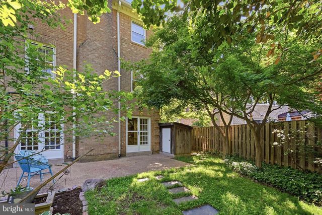 2311 N GLEBE RD, Arlington, VA 22207