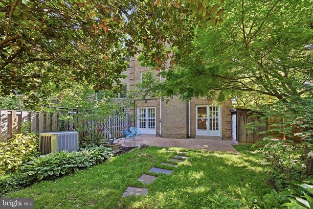 2311 N GLEBE RD, Arlington, VA 22207