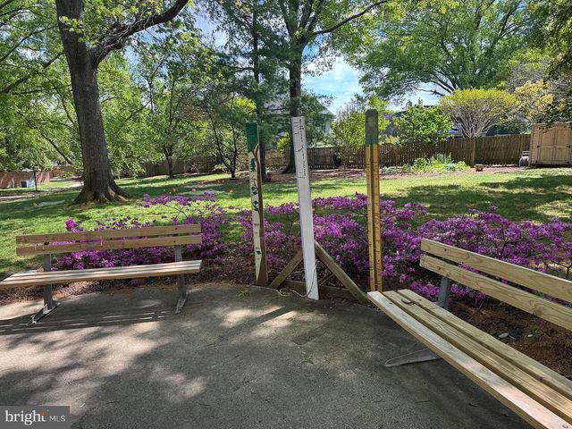 2311 N GLEBE RD, Arlington, VA 22207