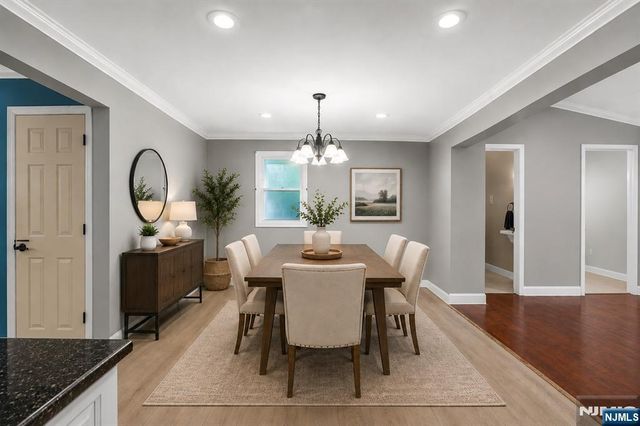 20 Shawnee Road, Hopatcong, NJ 07843