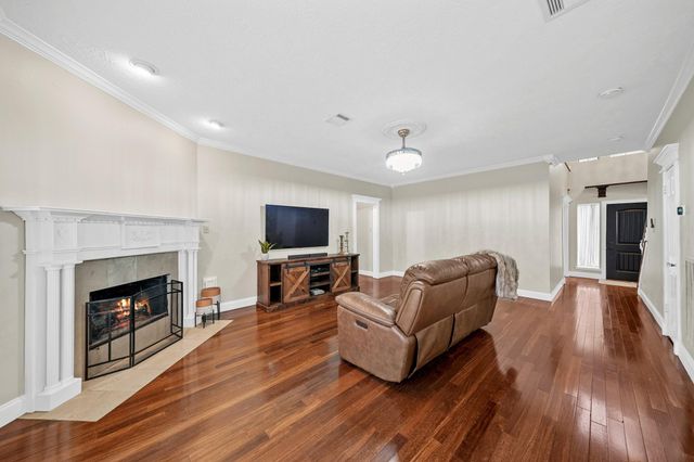 7035 Little Willow Drive, Pasadena, TX 77505