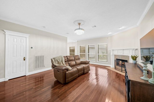 7035 Little Willow Drive, Pasadena, TX 77505