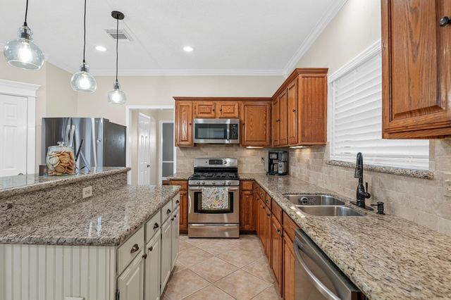 7035 Little Willow Drive, Pasadena, TX 77505