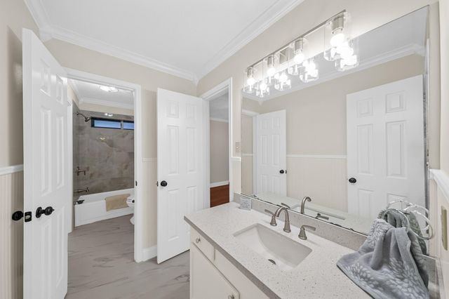 7035 Little Willow Drive, Pasadena, TX 77505