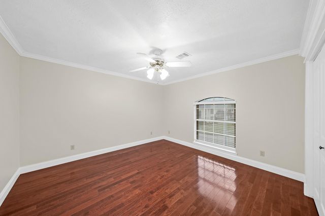 7035 Little Willow Drive, Pasadena, TX 77505