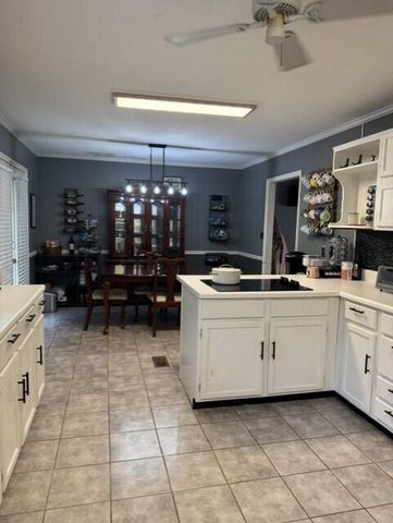 1222 Laurelwood Drive, Chattanooga, TN 37412
