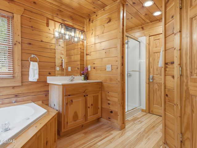 2336 Breezy Road, Sevierville, TN 37876