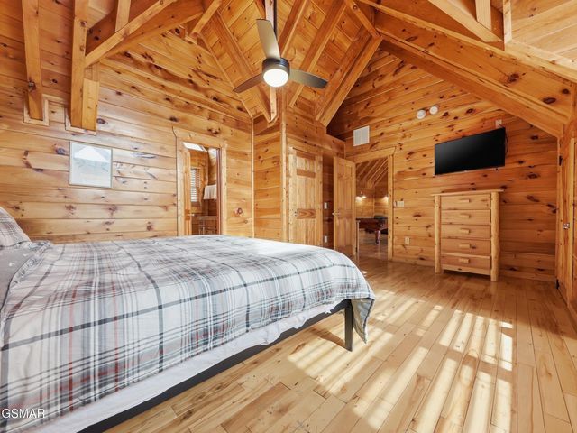 2336 Breezy Road, Sevierville, TN 37876