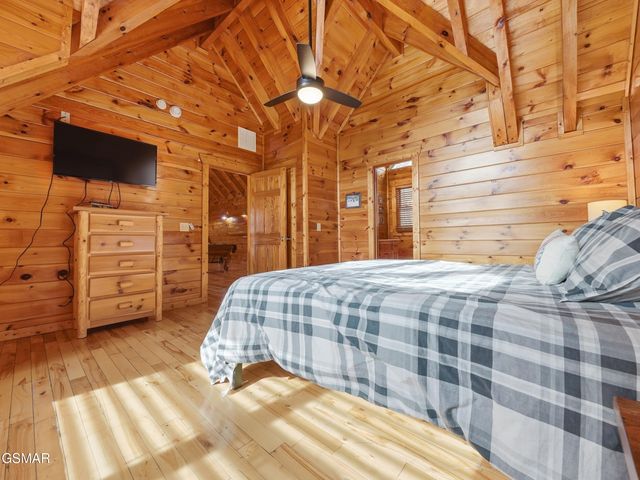 2336 Breezy Road, Sevierville, TN 37876