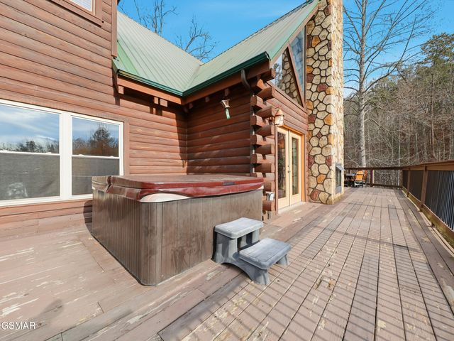 2336 Breezy Road, Sevierville, TN 37876