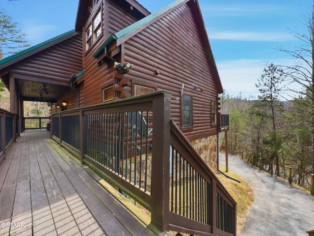 2336 Breezy Road, Sevierville, TN 37876