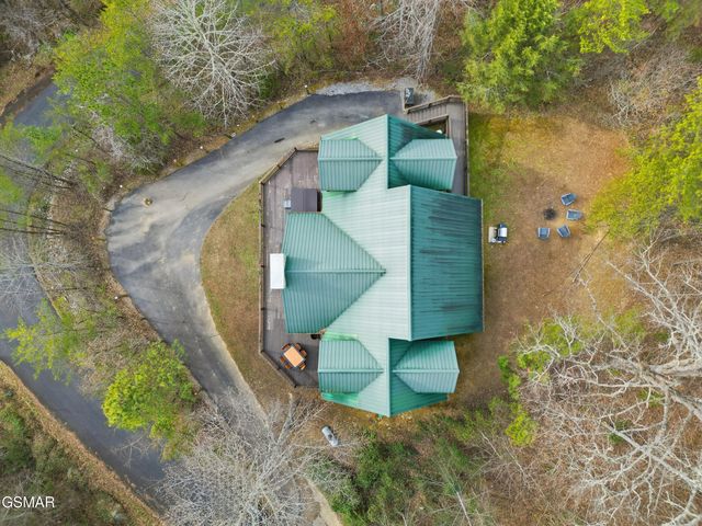 2336 Breezy Road, Sevierville, TN 37876