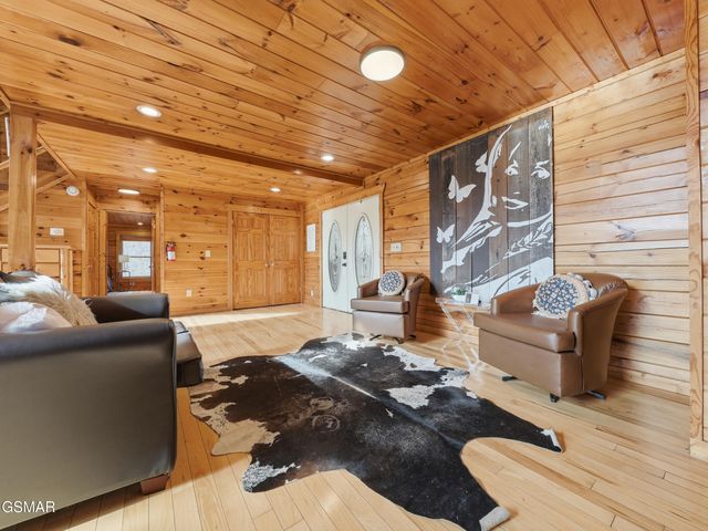 2336 Breezy Road, Sevierville, TN 37876