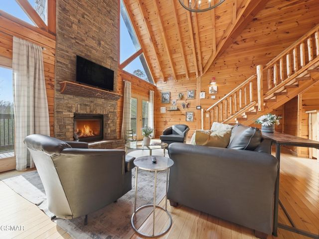 2336 Breezy Road, Sevierville, TN 37876