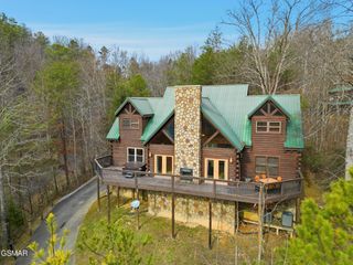 2336 Breezy Road, Sevierville, TN 37876