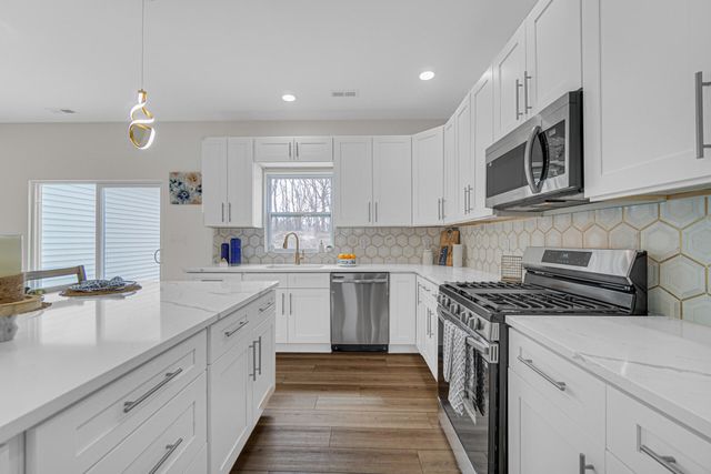 3941 Riverdale Avenue, Lake Station, IN 46405