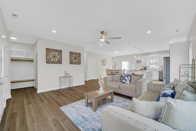 3941 Riverdale Avenue, Lake Station, IN 46405