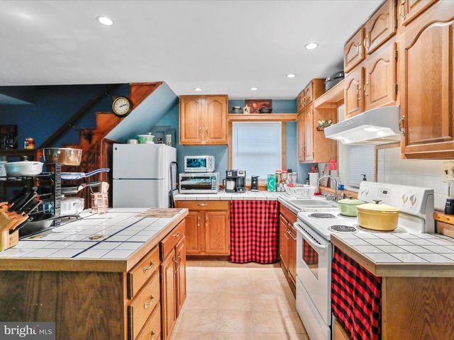 529 STRAWBERRY LN, Augusta, WV 26704