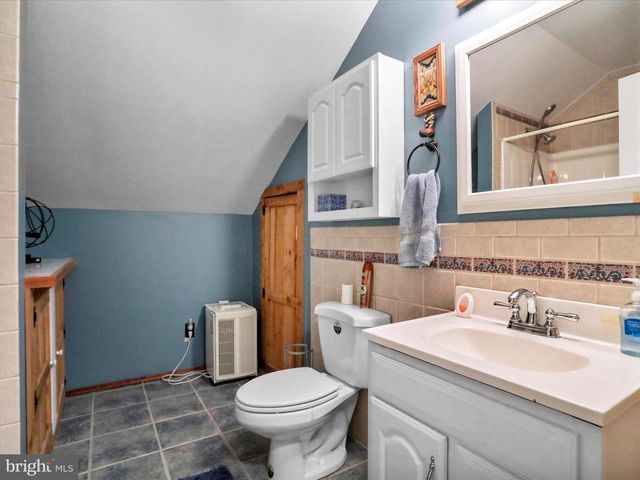 529 STRAWBERRY LN, Augusta, WV 26704
