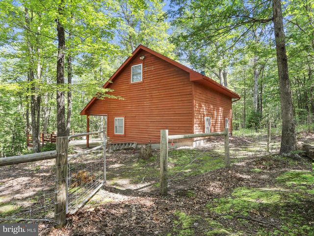 529 STRAWBERRY LN, Augusta, WV 26704
