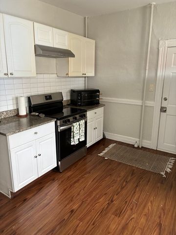 15 Gladstone 2, Everett, MA 02149
